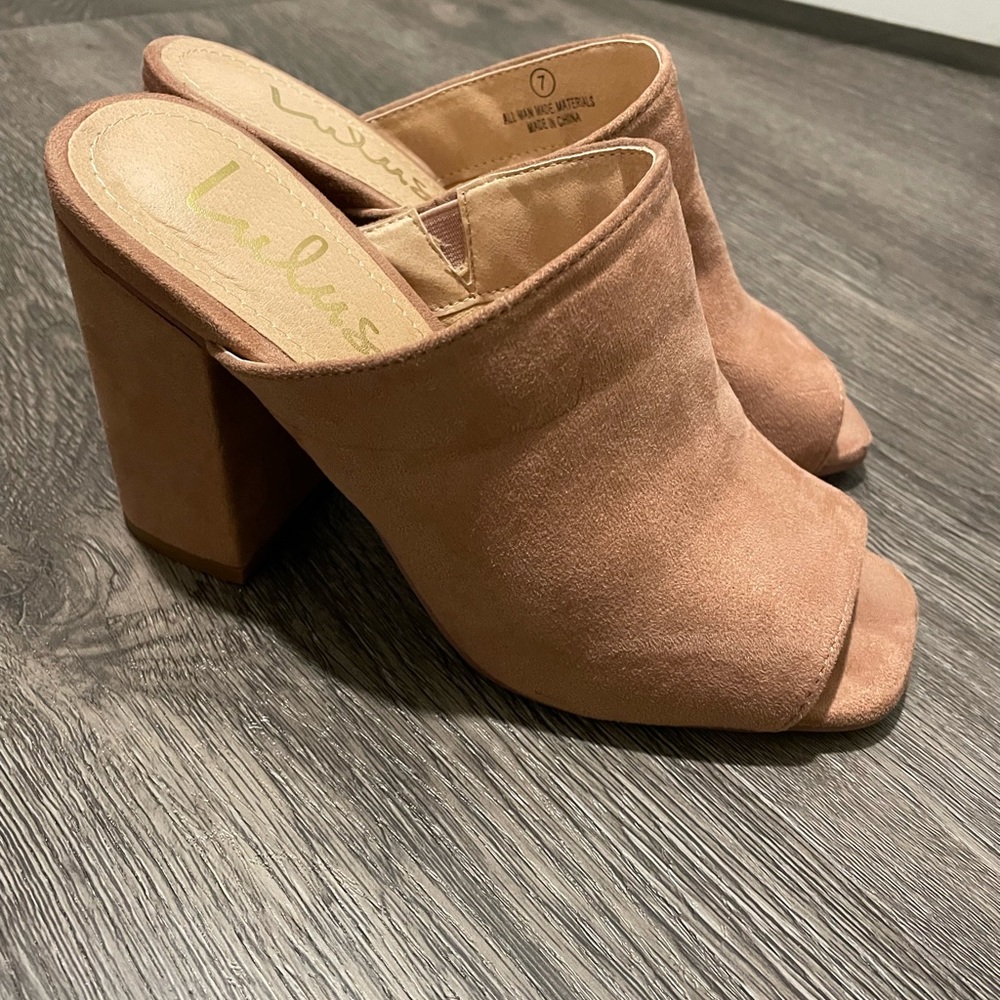 Lulu's Blush Suede Heels - Picture 5 of 6